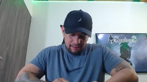Snapshot of spartacus_cam chatting on October 2025 05:58:02 AM     online show from October 2025 05:58:02 AM