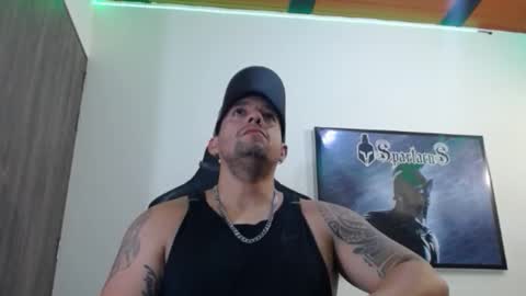 Snapshot of spartacus_cam chatting on October 2025 05:52:02 AM     online show from October 2025 05:52:02 AM