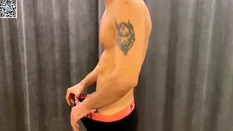 Alex online show from October 2025 10:33:01 PM