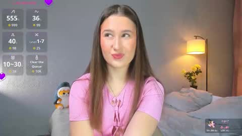 Elva online show from November 2025 07:02:02 PM