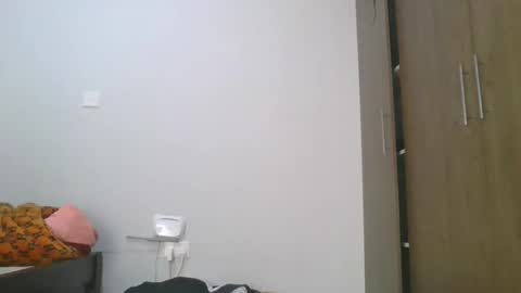 Snapshot of spicybobolishia_ chatting on May 2026 04:21:01 AM Bobo online show from May 2026 04:21:01 AM