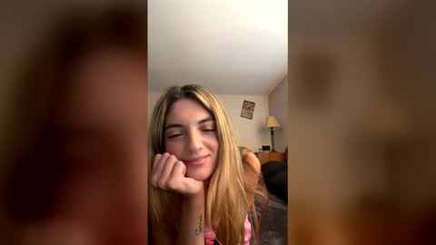 spicydiamond23 online show from May 2026 10:19:01 PM