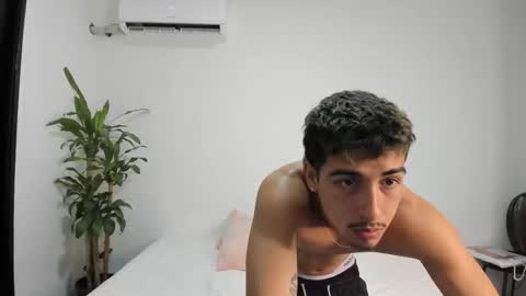 Snapshot of spider_master77 chatting on October 2025 08:03:02 PM spider master online show from October 2025 08:03:02 PM