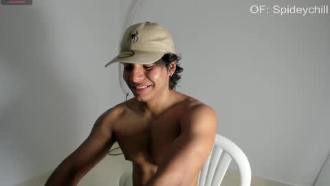 Snapshot of spideychill chatting on June 2026 12:05:02 AM spideychill online show from June 2026 12:05:02 AM