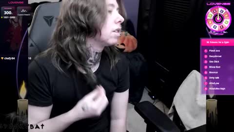 Snapshot of spookbats chatting on November 2025 10:54:01 PM Shio online show from November 2025 10:54:01 PM