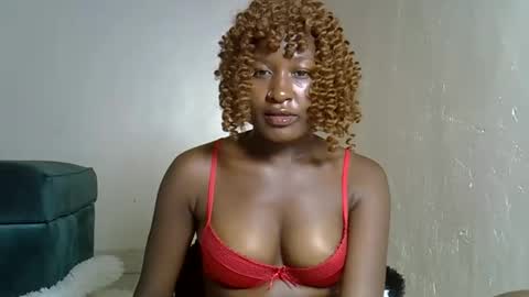 Snapshot of squirting_freak01 chatting on October 2025 09:33:01 PM squirting_freak01 online show from October 2025 09:33:01 PM
