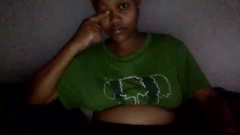 Snapshot of squirtqueen333 chatting on October 2025 10:27:02 AM shana online show from October 2025 10:27:02 AM