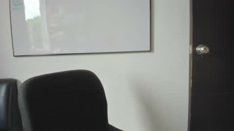 Tati online show from October 2025 04:37:01 PM