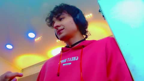 ethan online show from January 2026 01:37:02 PM