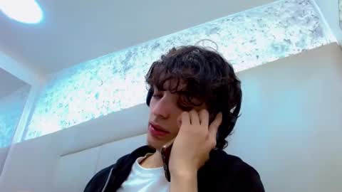 ethan online show from February 2026 01:01:02 PM