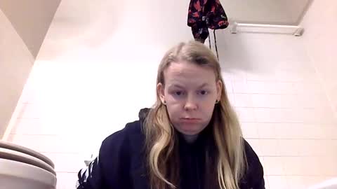 Snapshot of sriley386444137 chatting on December 2024 06:03:02 PM sriley386444137 online show from December 2024 06:03:02 PM