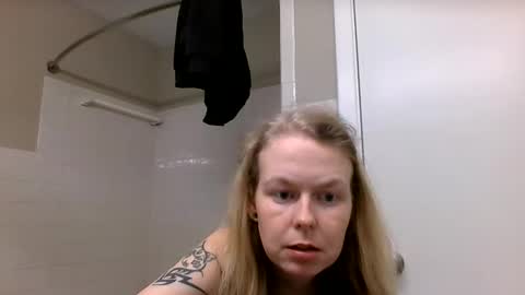 Snapshot of sriley386444137 chatting on January 2025 01:27:01 PM sriley386444137 online show from January 2025 01:27:01 PM