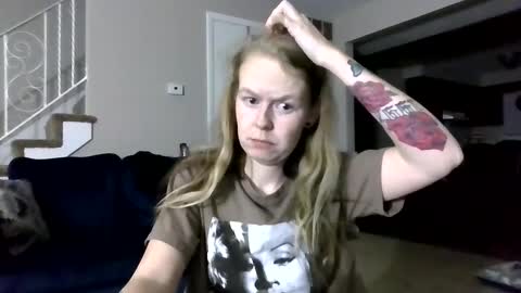 Snapshot of sriley386444137 chatting on January 2025 03:22:02 AM sriley386444137 online show from January 2025 03:22:02 AM