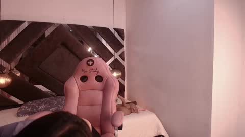 Snapshot of ss_samantha chatting on January 2025 07:10:01 PM samantha online show from January 2025 07:10:01 PM