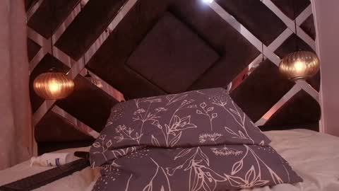 Snapshot of ss_samantha chatting on January 2025 10:19:01 PM samantha online show from January 2025 10:19:01 PM