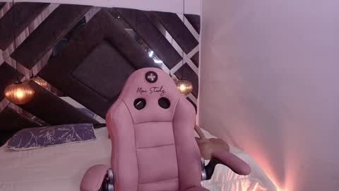 Snapshot of ss_samantha chatting on January 2025 07:18:02 PM samantha online show from January 2025 07:18:02 PM