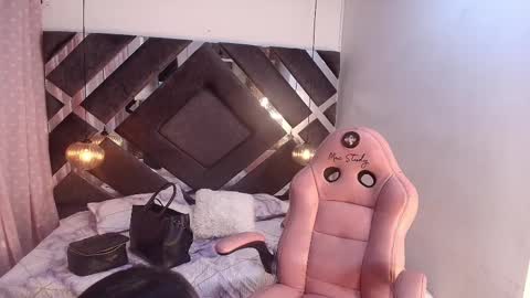 Snapshot of ss_samantha chatting on February 2025 07:17:02 PM samantha online show from February 2025 07:17:02 PM