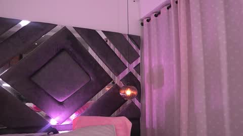 Snapshot of ss_samantha chatting on October 2025 07:25:02 PM samantha online show from October 2025 07:25:02 PM