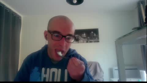 ssenzo online show from December 2024 08:39:02 AM