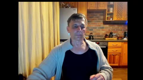 stacattoff online show from May 2026 09:01:02 PM