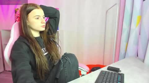 Snapshot of stacey_brown chatting on December 2024 01:51:02 AM Stacey GMT5 Mo Tu We Th Fr Sa 3am -10am online show from December 2024 01:51:02 AM