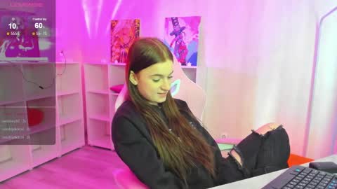 Snapshot of stacey_brown chatting on December 2024 04:58:02 AM Stacey GMT5 Mo Tu We Th Fr Sa 3am -10am online show from December 2024 04:58:02 AM