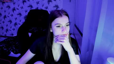 Snapshot of stacey_brown chatting on December 2024 11:21:01 AM Stacey GMT5 Mo Tu We Th Fr Sa 3am -10am online show from December 2024 11:21:01 AM