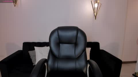 Stacy Woods online show from December 2024 10:35:02 AM