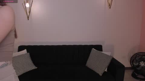 Stacy Woods online show from December 2024 10:23:02 AM