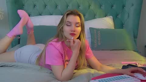 StacyEvances online show from January 2026 07:24:02 AM