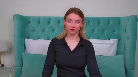 Snapshot of stacyevancesss chatting on June 2026 04:20:02 PM StacyEvances online show from June 2026 04:20:02 PM