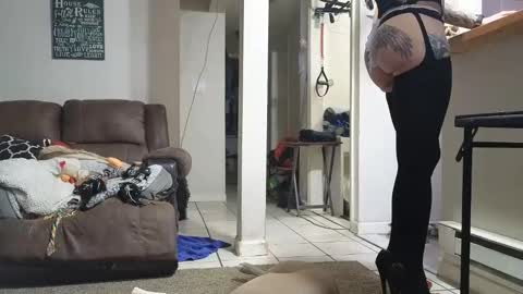 Snapshot of stacytasteme chatting on January 2025 07:38:01 AM Submissive Slut LOVES adoration online show from January 2025 07:38:01 AM