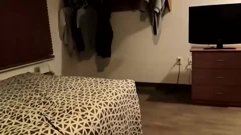 Straightupdownbad online show from November 2025 03:05:01 AM