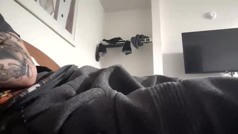 Snapshot of staightupdownbad chatting on February 2026 07:51:01 AM Straightupdownbad online show from February 2026 07:51:01 AM