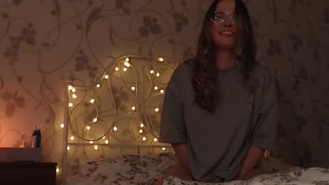 Alice online show from December 2024 03:44:02 AM