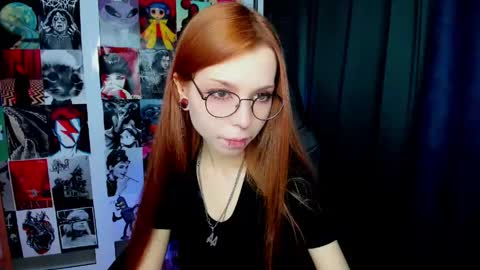 Snapshot of star_tarra chatting on April 2026 01:53:01 AM Tarra online show from April 2026 01:53:01 AM