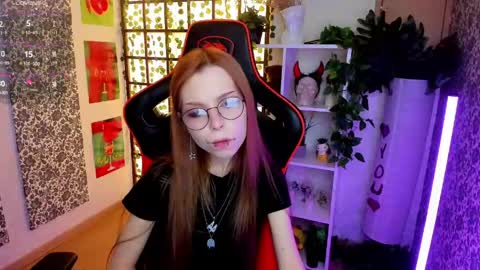 Snapshot of star_tarra chatting on May 2026 02:05:02 AM Tarra online show from May 2026 02:05:02 AM