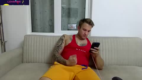 Marius online show from September 2025 06:51:01 PM