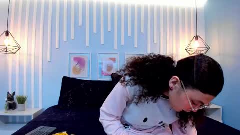 Stark Jones online show from October 2025 12:19:02 PM