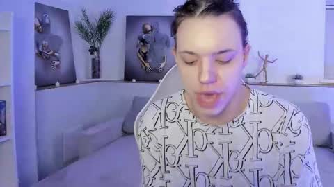 Snapshot of starlight_madison chatting on February 2026 02:10:02 AM Madison online show from February 2026 02:10:02 AM