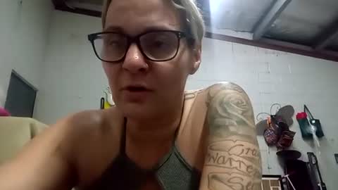 Ashlee online show from November 2025 09:36:01 PM