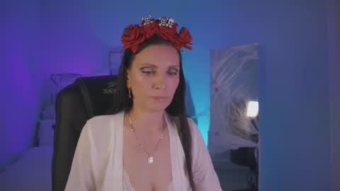 Snapshot of steaflers_mom chatting on October 2025 07:44:01 AM steaflers_mom online show from October 2025 07:44:01 AM