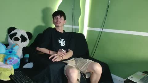 Snapshot of stebeen_smith chatting on November 2025 11:49:02 PM stebeen smith online show from November 2025 11:49:02 PM