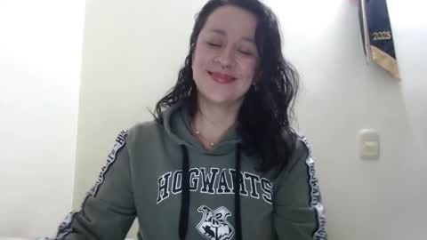 Luna Fox online show from October 2025 01:39:01 AM