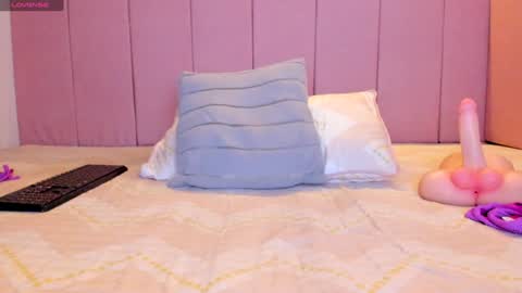 Stefa Gomez  online show from January 2025 05:37:02 PM