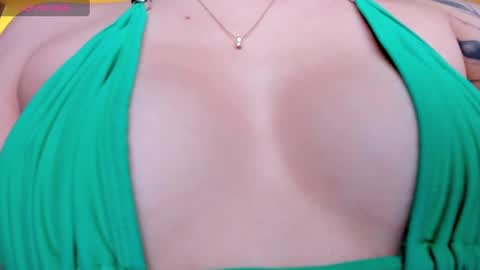 Stefa Gomez  online show from February 2025 12:41:02 PM