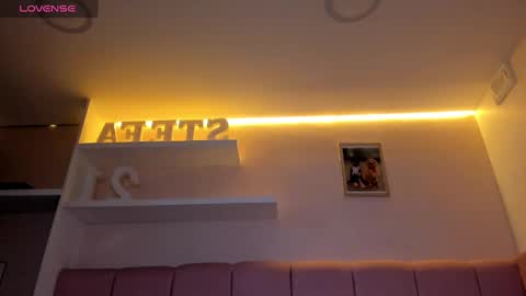 Stefa Gomez  online show from February 2025 11:06:02 AM