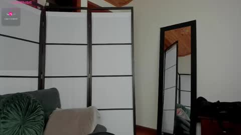 Stafania 3 online show from February 2026 04:47:02 PM