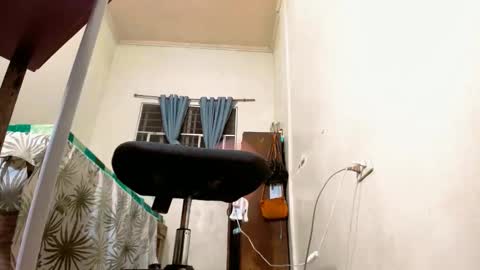 stefania online show from November 2025 12:11:01 PM