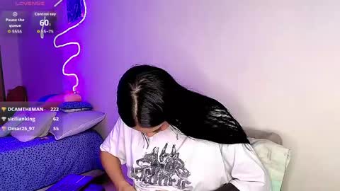 Snapshot of stefanny_pllus chatting on June 2026 01:00:01 AM Im MiaIts my first day here online show from June 2026 01:00:01 AM